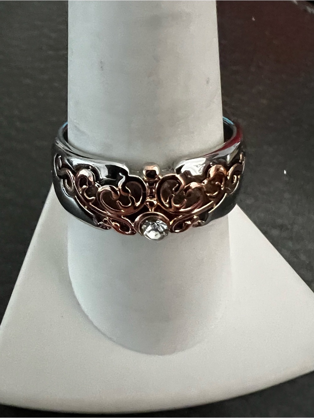 Two-Tone Filigree Band Ring with Clear Stone